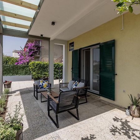 Citrus Accommodation Kaštela Екстериор снимка