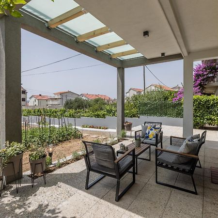 Citrus Accommodation Kaštela Екстериор снимка
