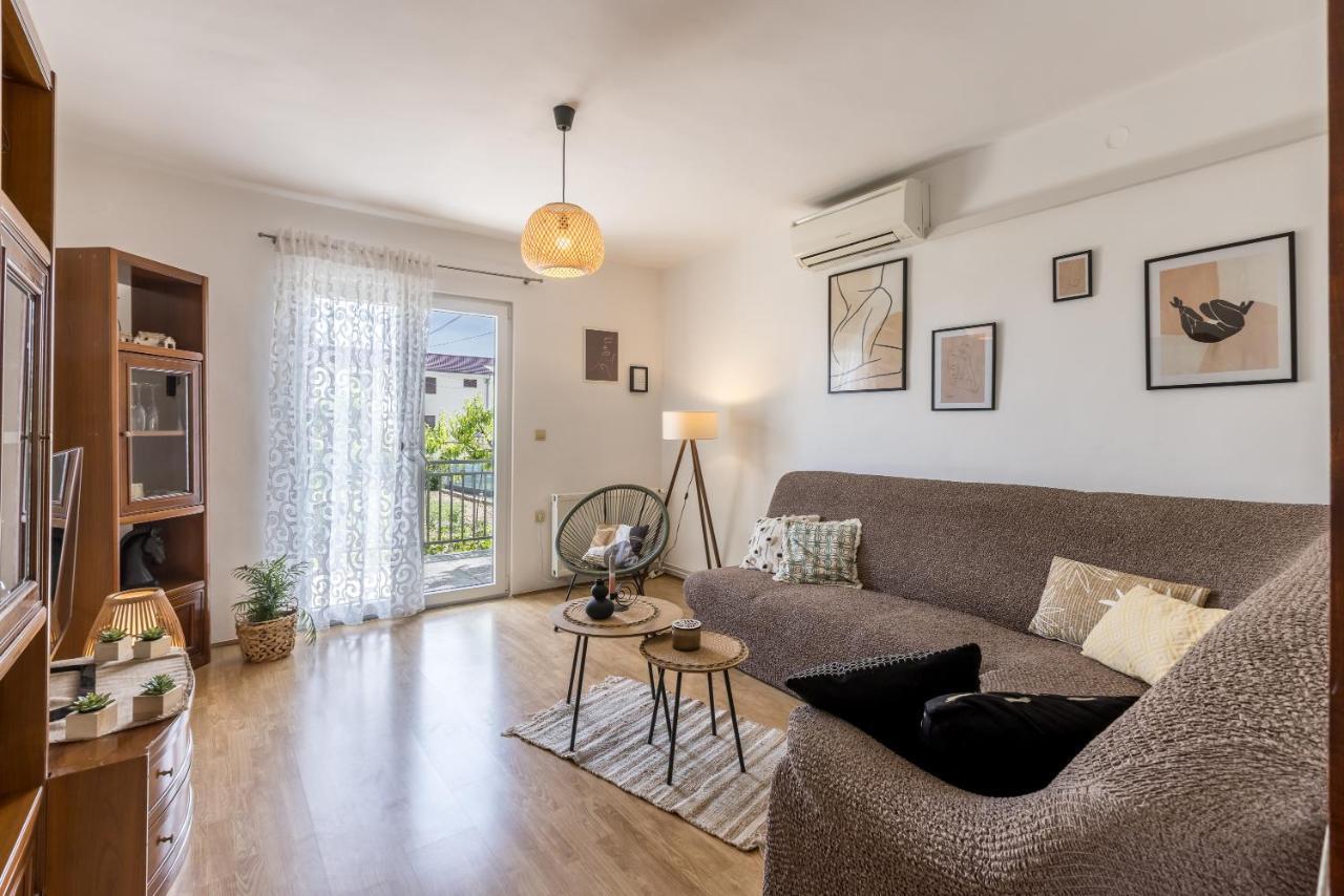 Citrus Accommodation Kaštela Екстериор снимка