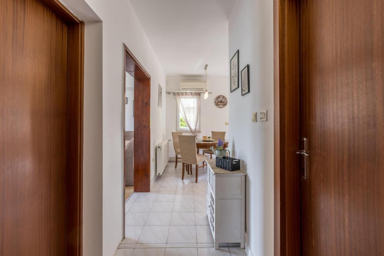 Citrus Accommodation Kaštela Екстериор снимка