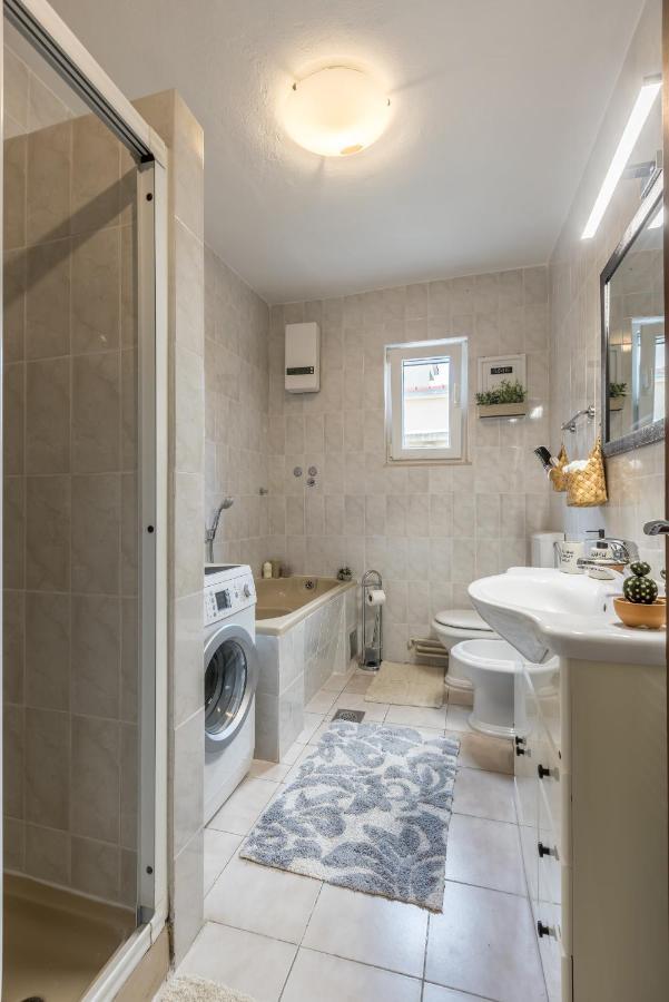 Citrus Accommodation Kaštela Екстериор снимка