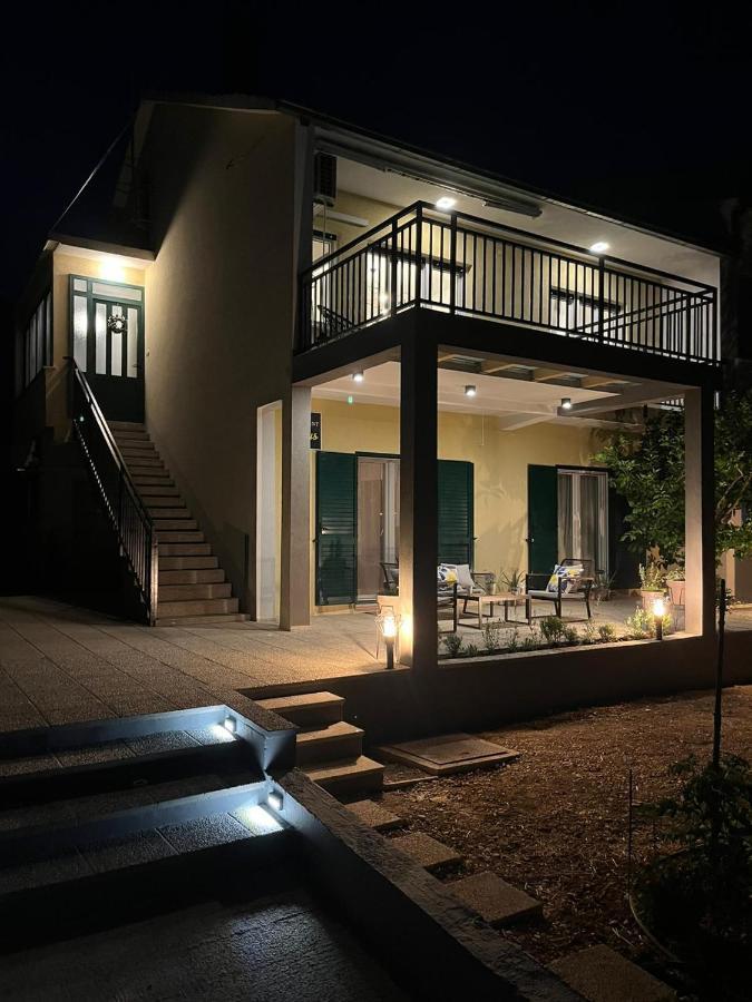 Citrus Accommodation Kaštela Екстериор снимка