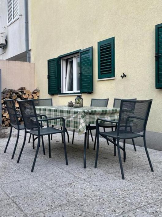 Citrus Accommodation Kaštela Екстериор снимка
